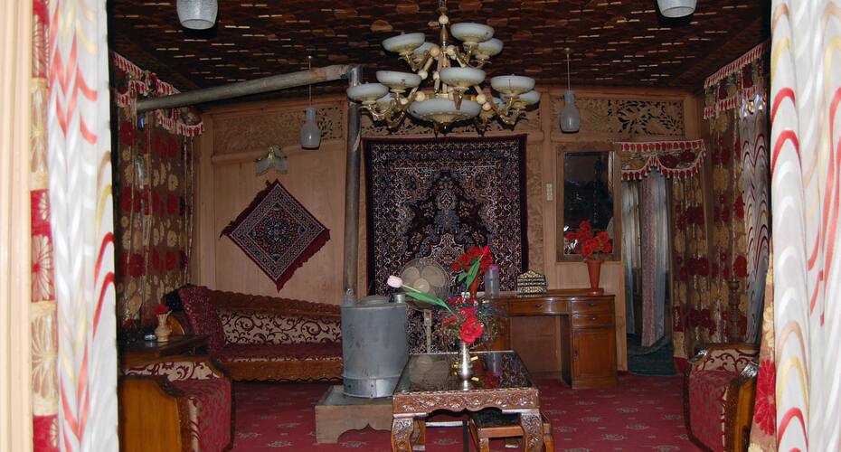 New Soul Kiss Houseboat, Srinagar 5